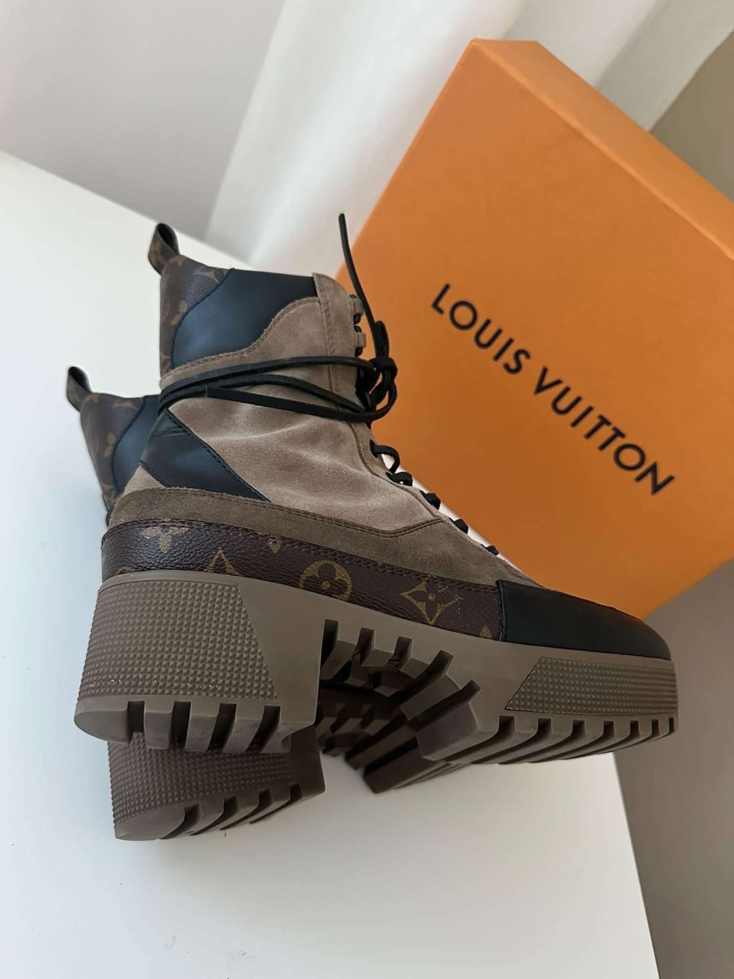 Louis Vuitton Laureate Platform Desert Boot