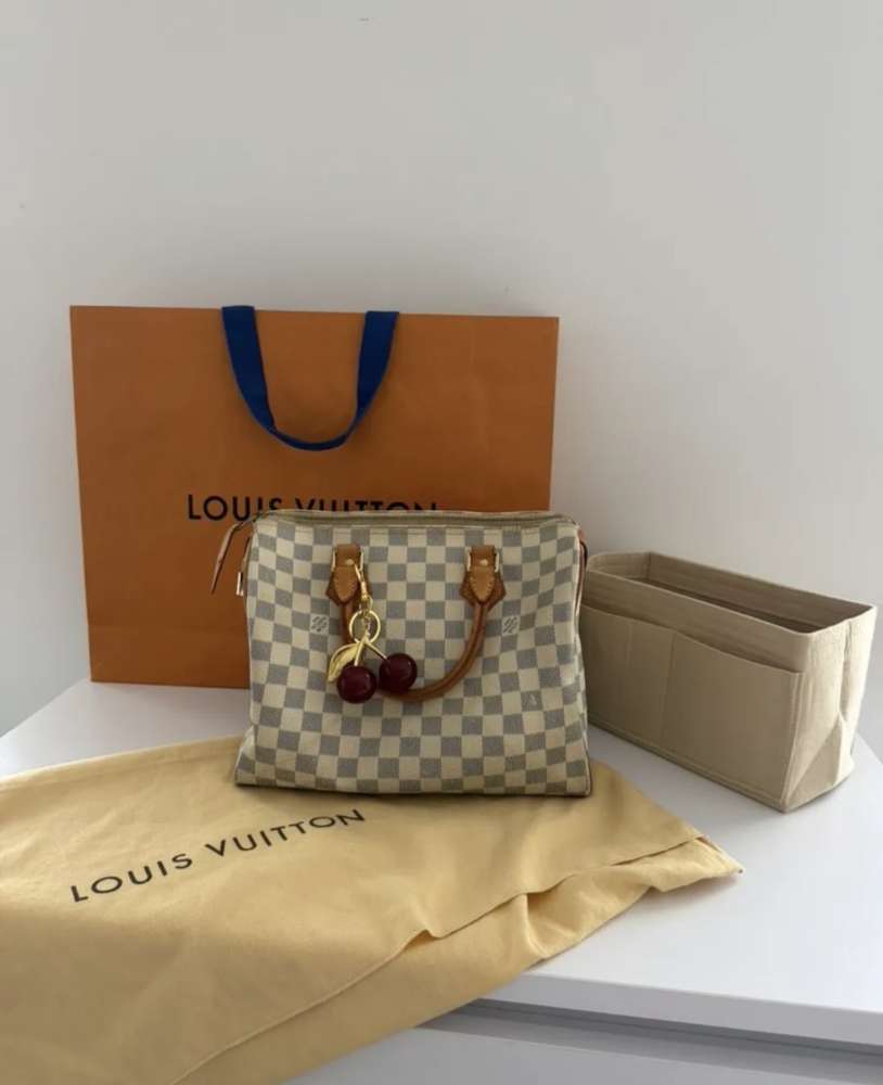 Louis Vuitton speedy 30