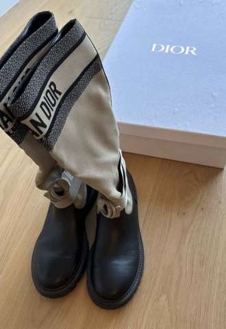 https://www.vipluxury.sk/Dior čižmy