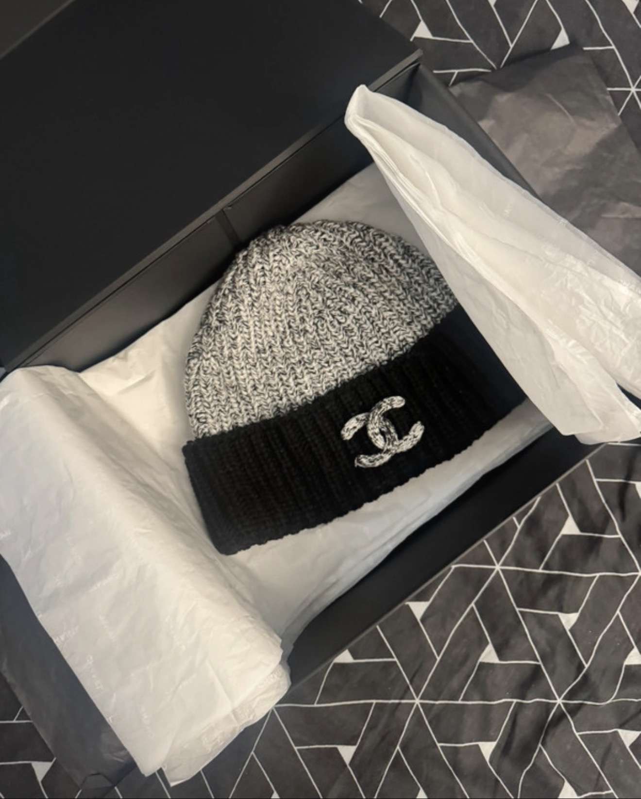 Chanel čiapka