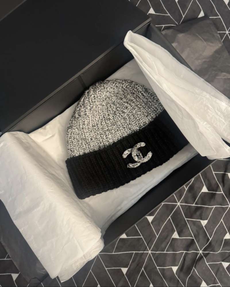 Chanel čiapka