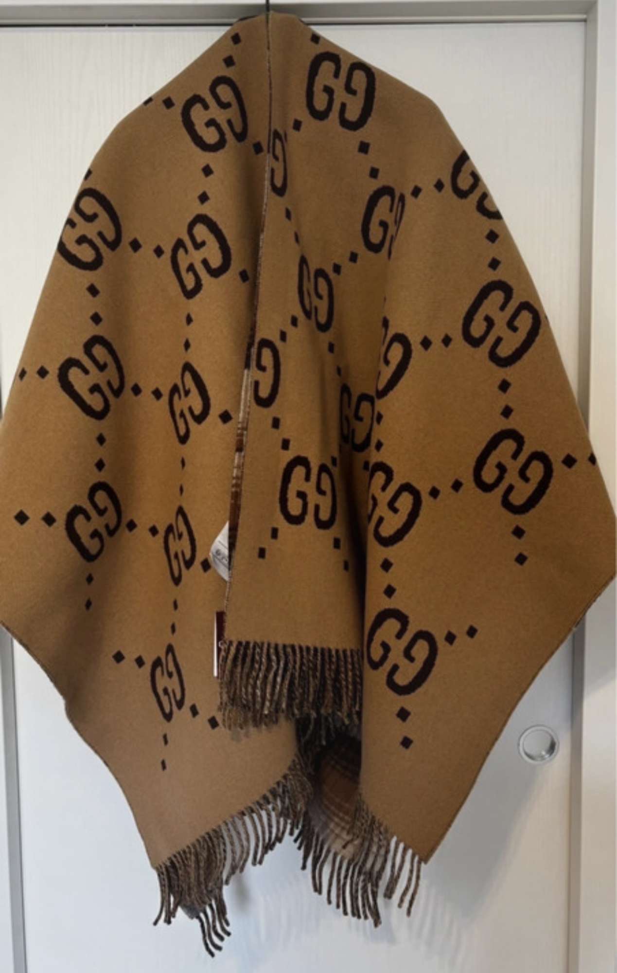 Gucci pončo