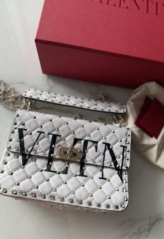https://www.vipluxury.sk/Valentino kabelka