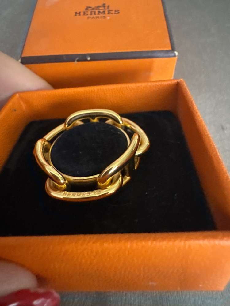 Hermes ring