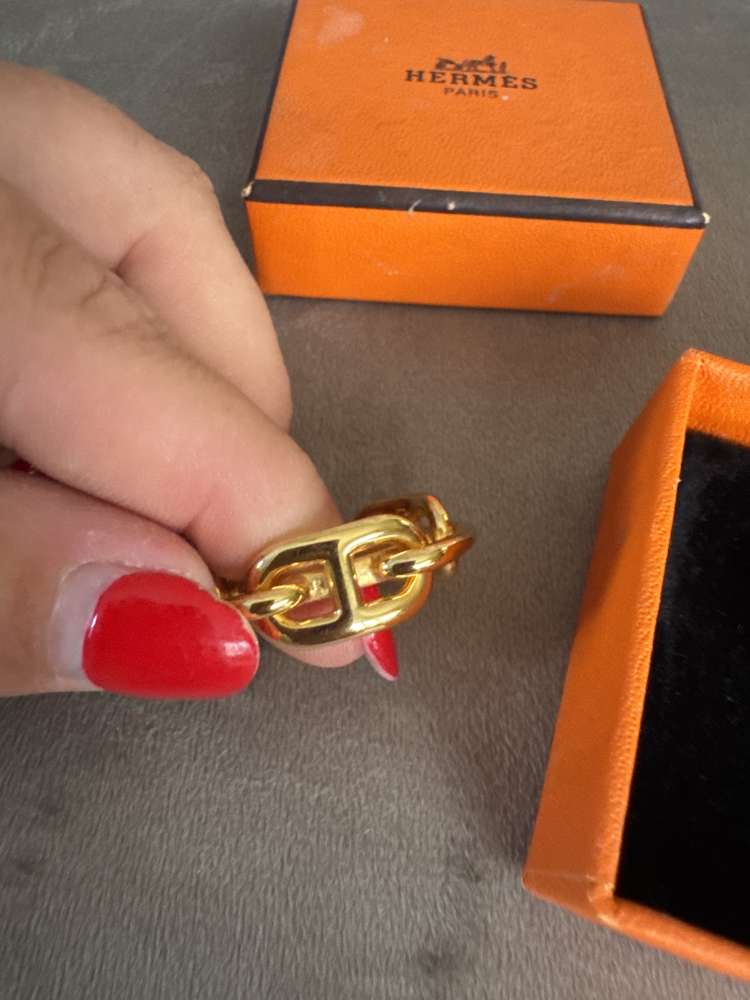 Hermes ring
