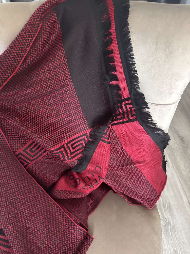 Versace velky kašmírový šátek