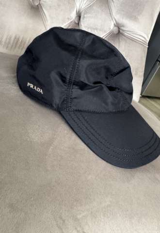 https://www.vipluxury.sk/Prada kšiltovka