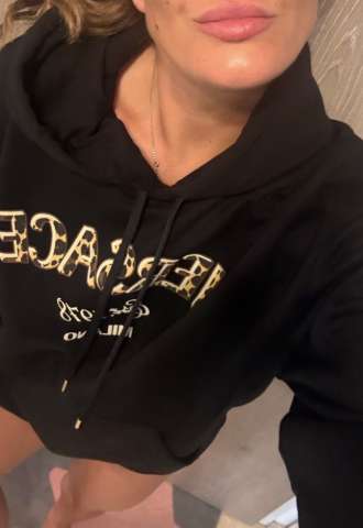 https://www.vipluxury.sk/Versace nová oversize mikina leopard print, pc 700€
