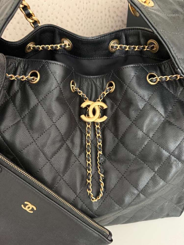 Chanel Hobo 25