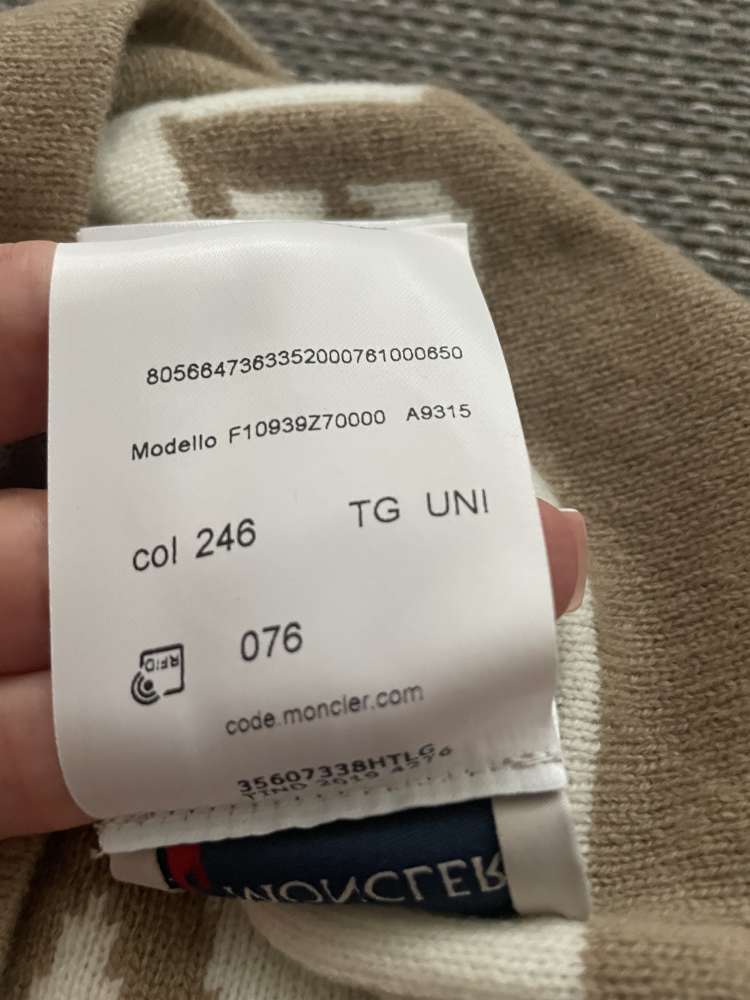 Čiapka Moncler