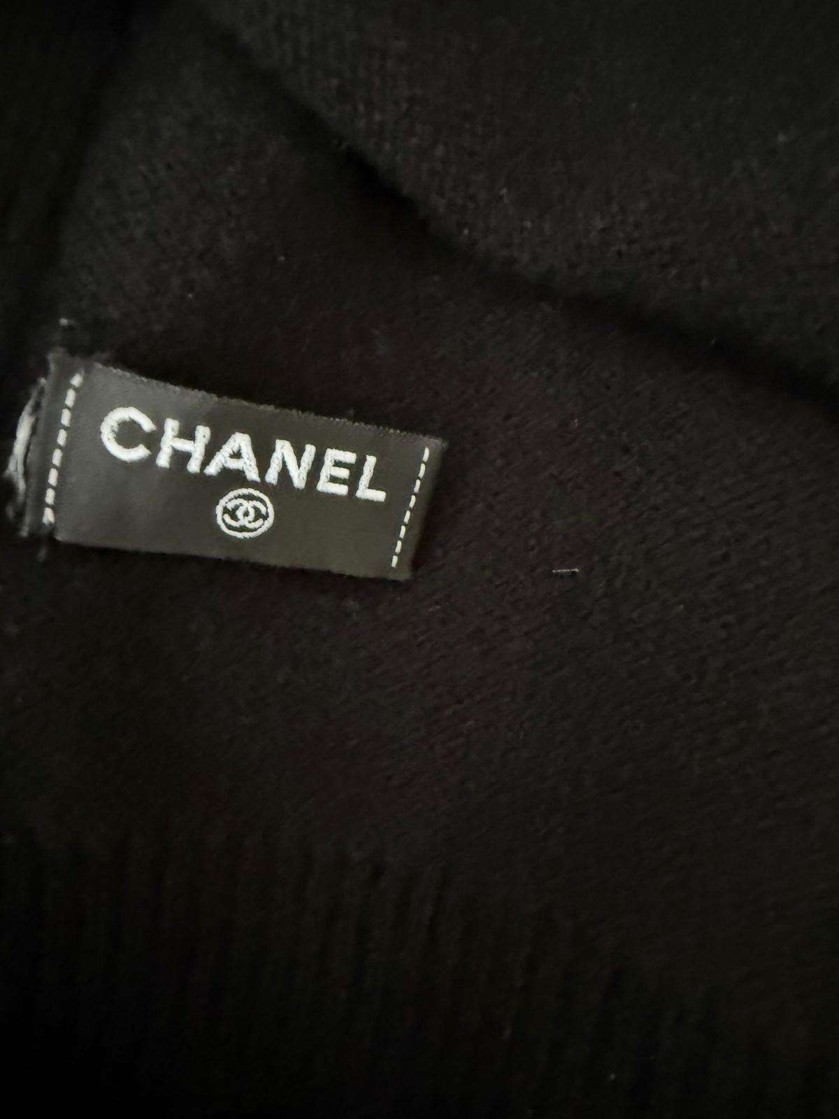 Chanel šál