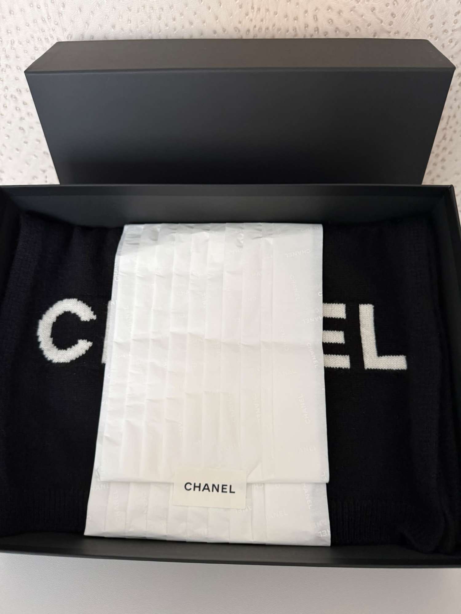 Chanel šál