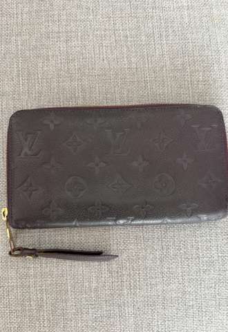 https://www.vipluxury.sk/Louis Vuitton Penazenka