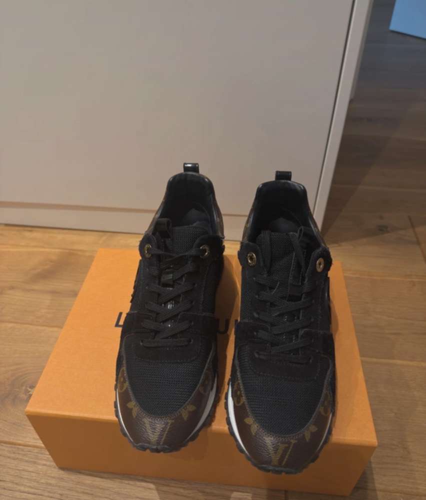 Louis Vuitton run away tenisky
