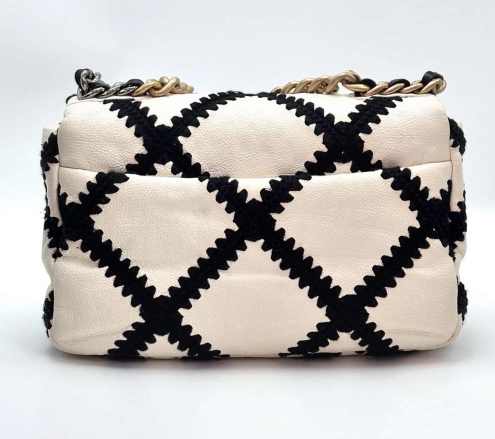 Chanel 19 médium