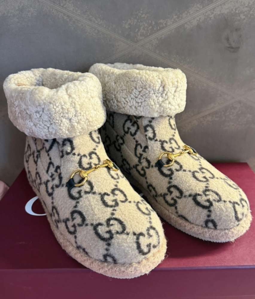 Gucci snehule