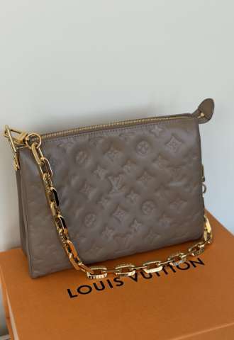 https://www.vipluxury.sk/Louis Vuitton coussin Pm