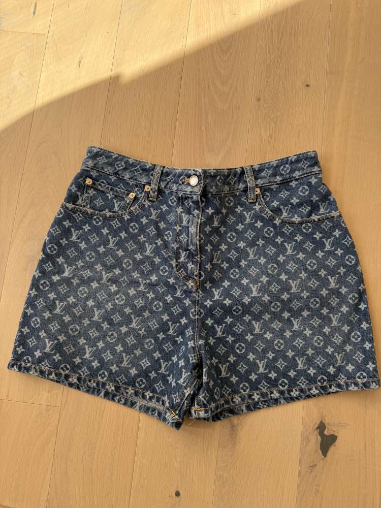 Louis Vuitton kraťase