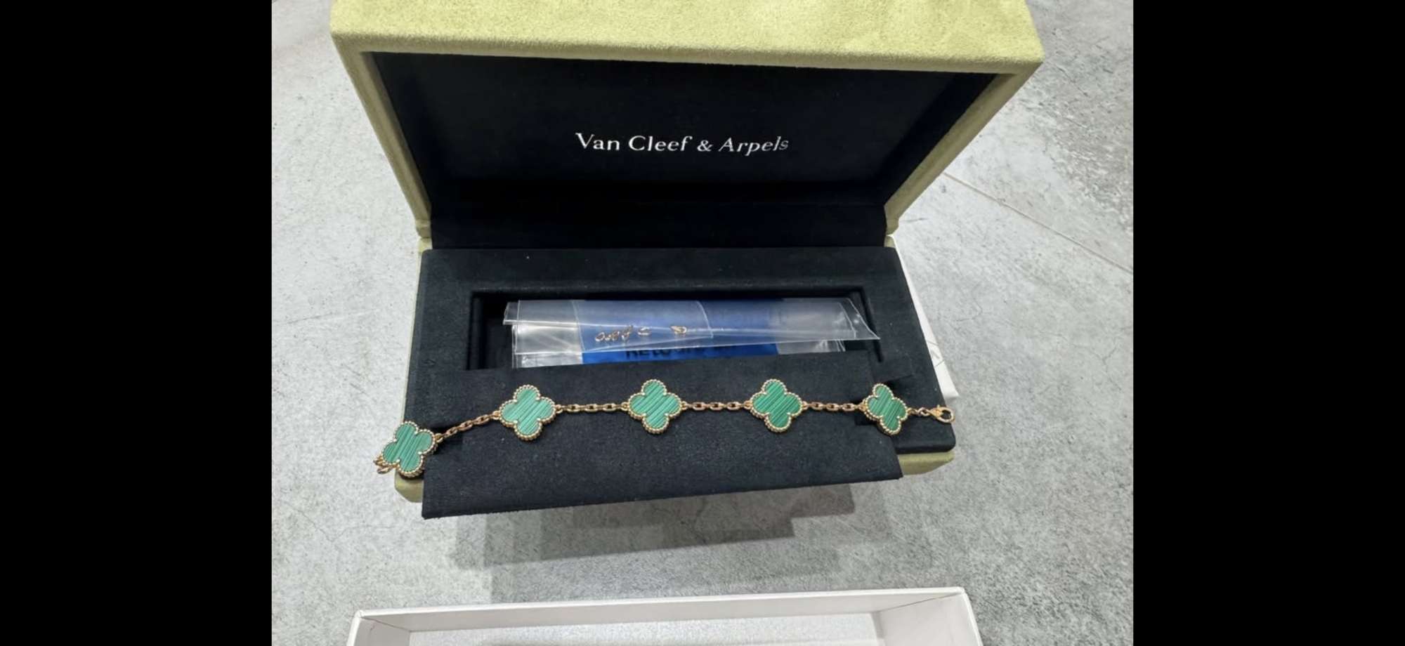 Van cleef & arpels naramok