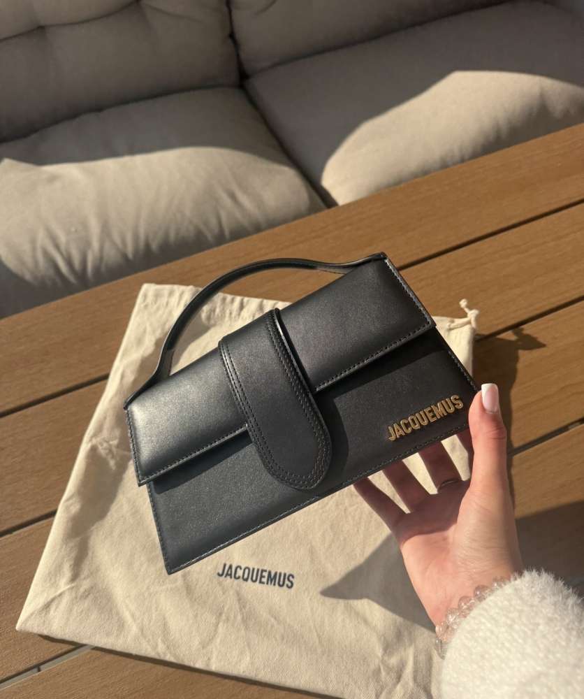 Jacquemus Le Grand Bambino