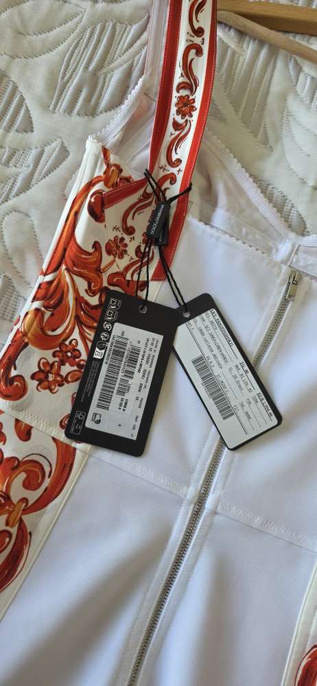 Dolce & Gabbana čisto nové šaty