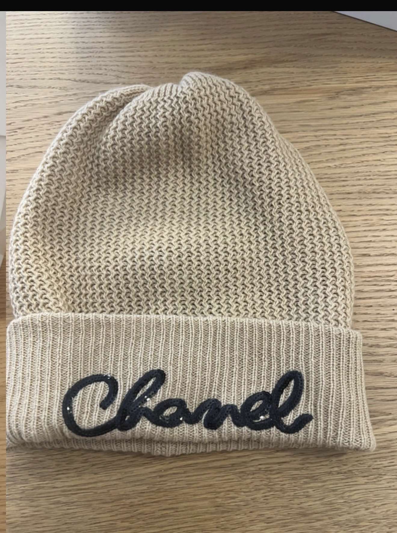 Chanel čiapka