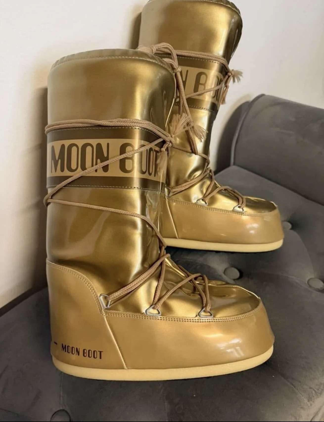 Moon Boots