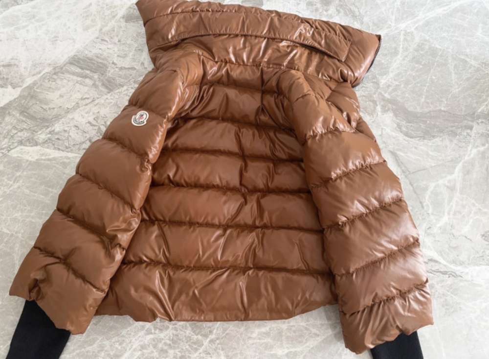 Moncler Bunda