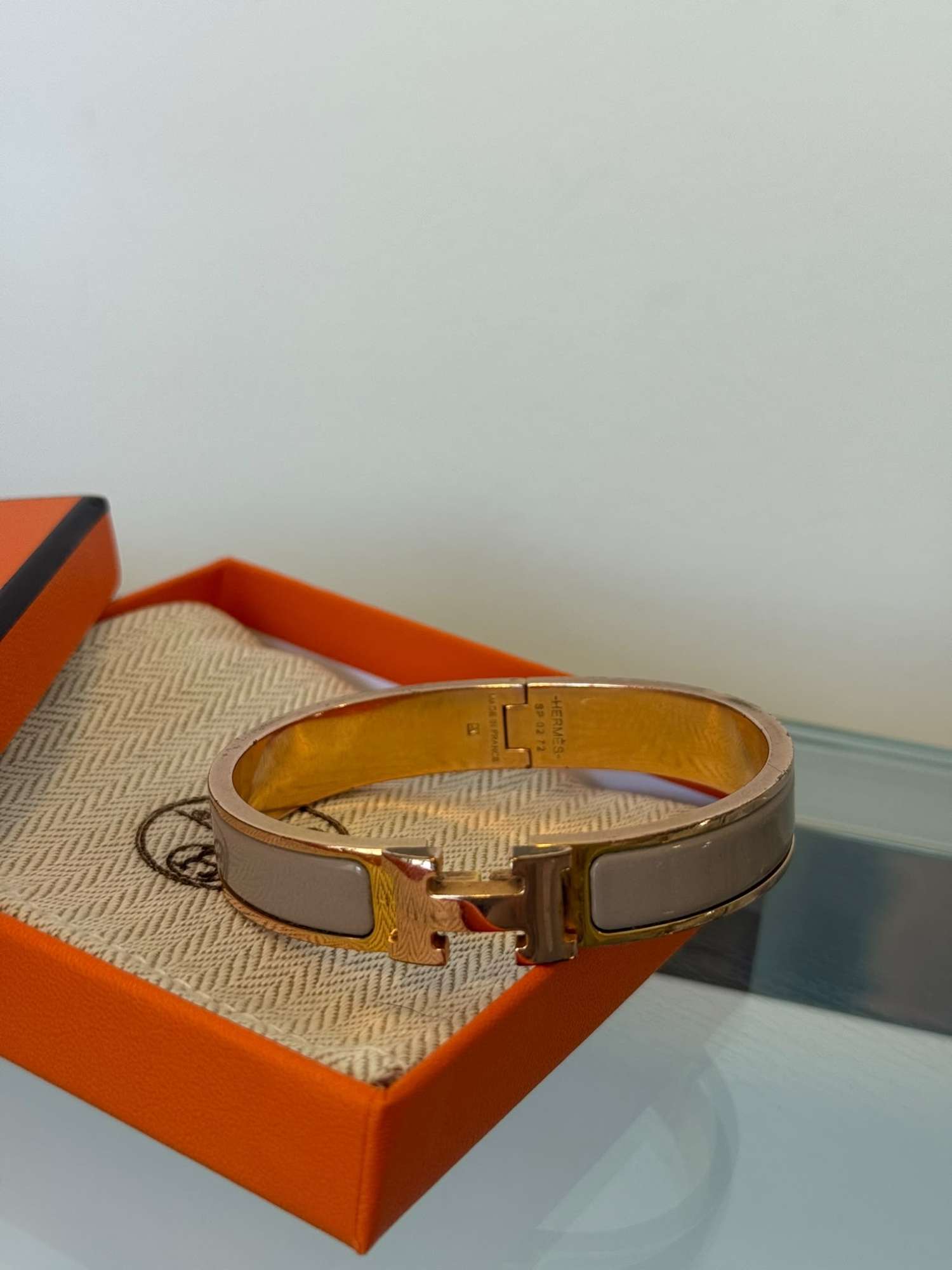 Hermes Clic H naramok