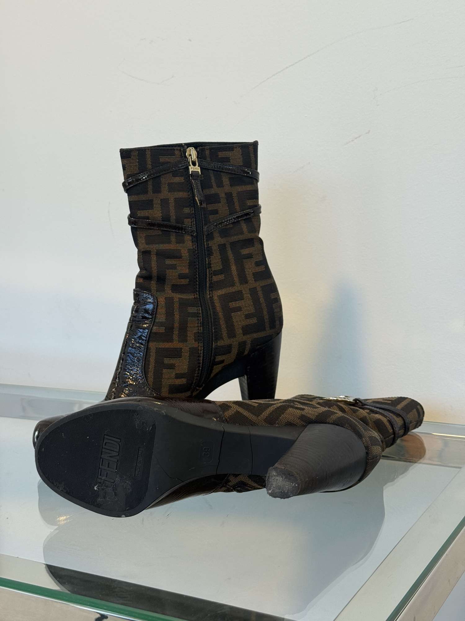 Fendi čižmy