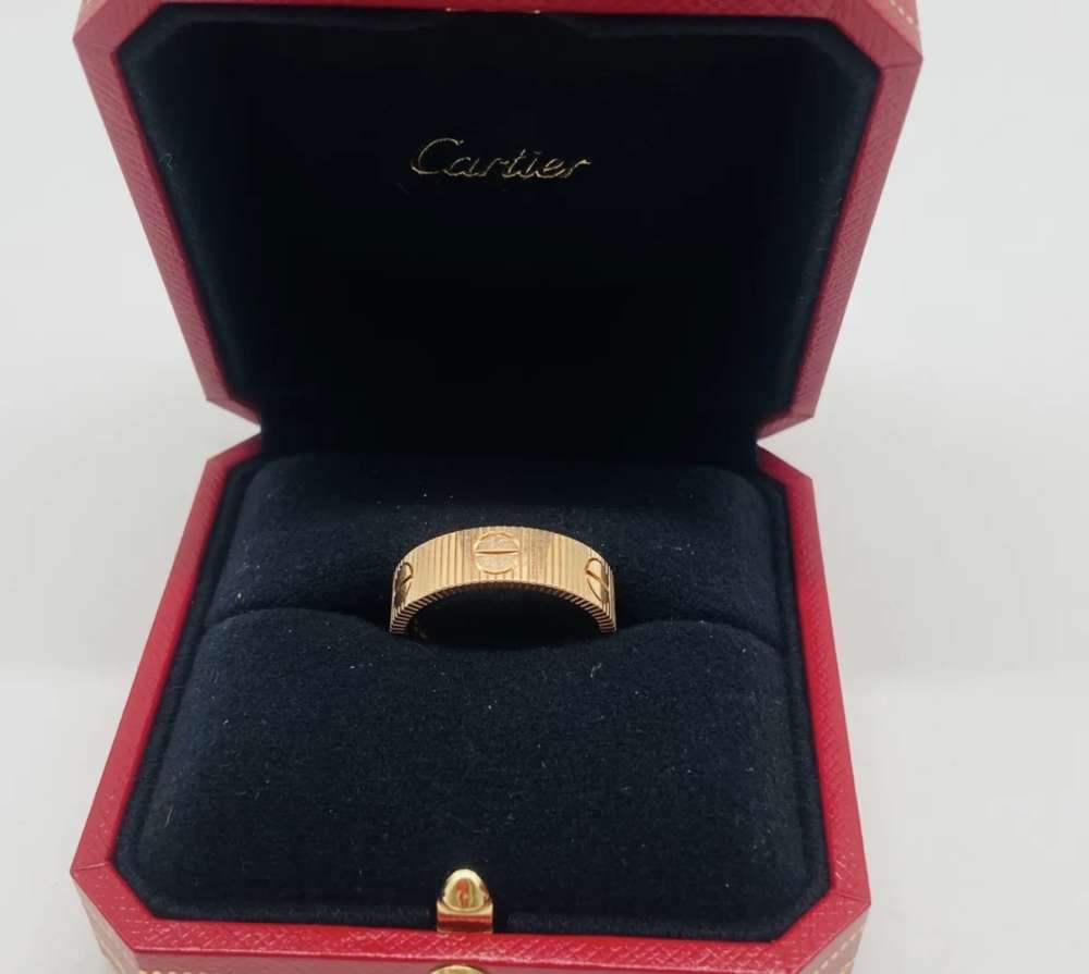 Cartier love prsteň - nová verzia