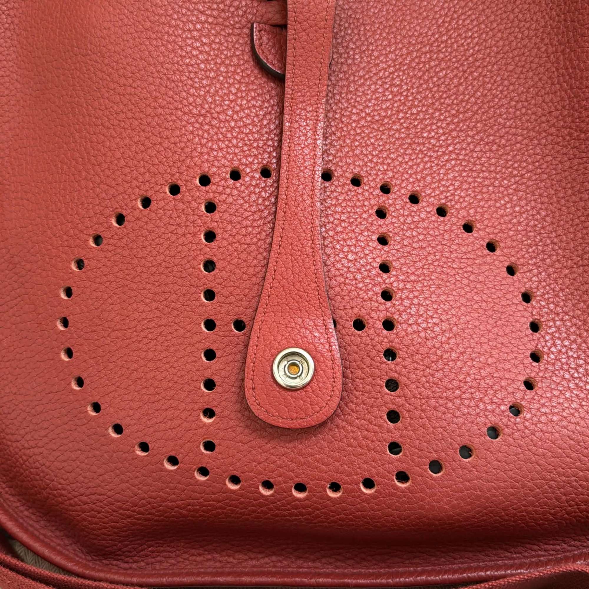 Hermés Evelyne 29 ||| řada
