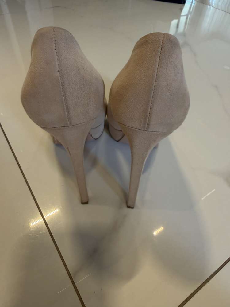 Elisabetta Franchi Nude Elegance Pumps