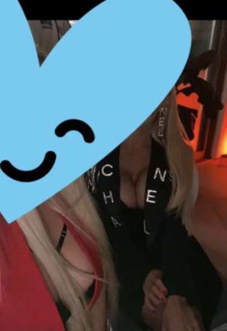 https://www.vipluxury.sk/Chanel brošňa