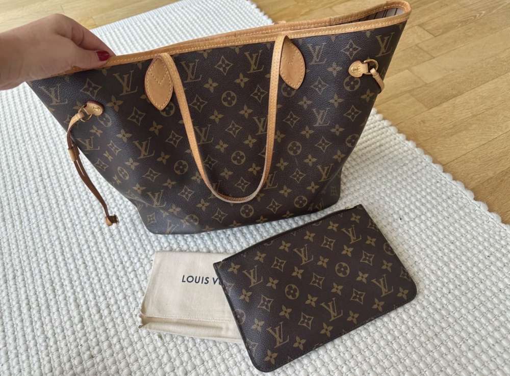 Louis Vuitton Neverfull MM s clutchom