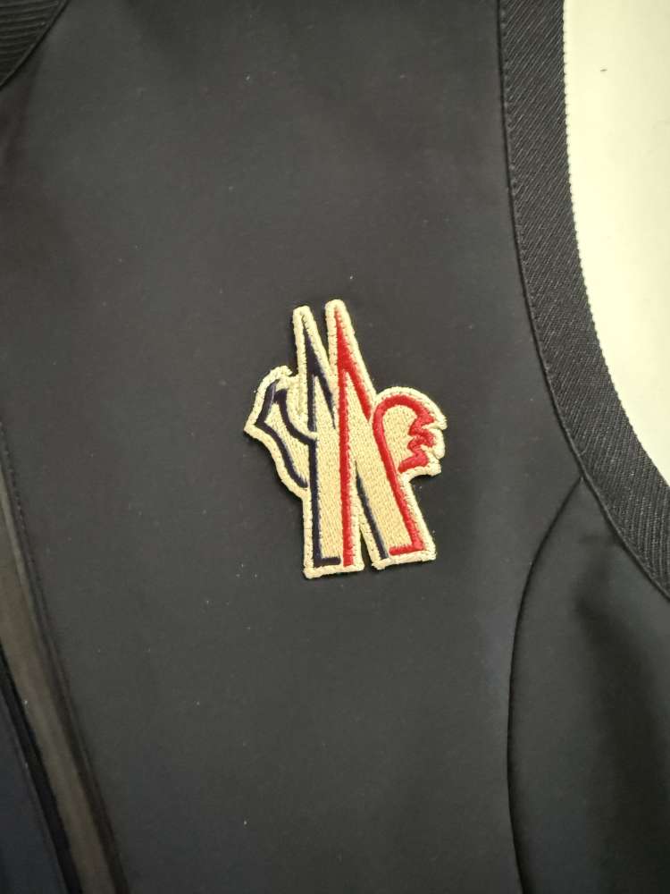 Moncler  vesta s