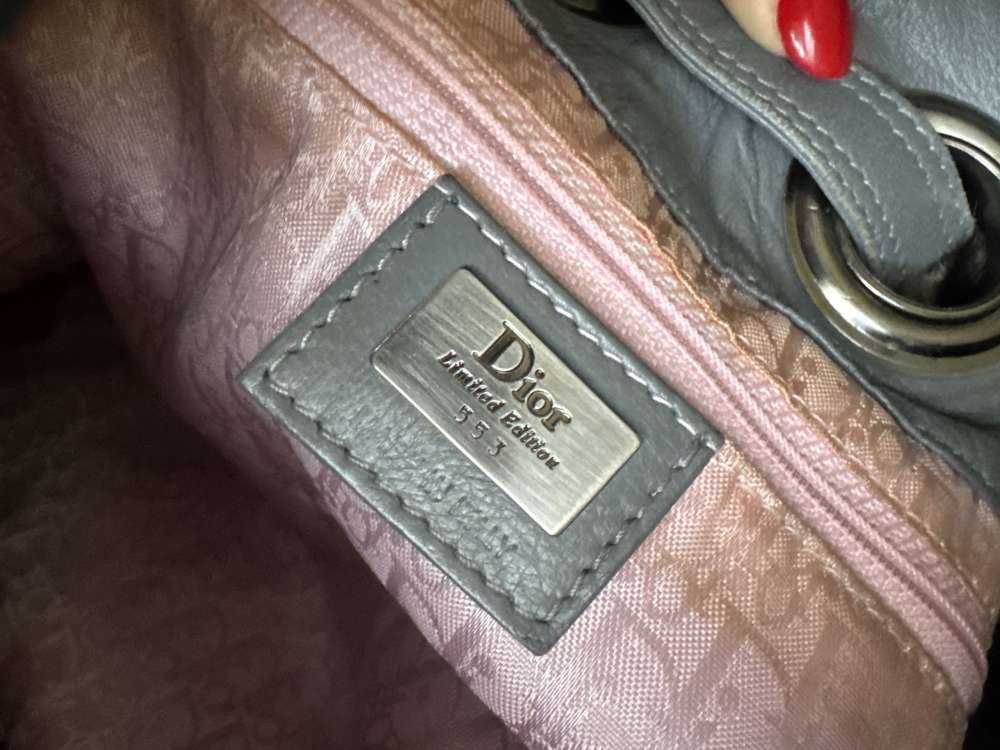 Dior limitovaná edice činčila