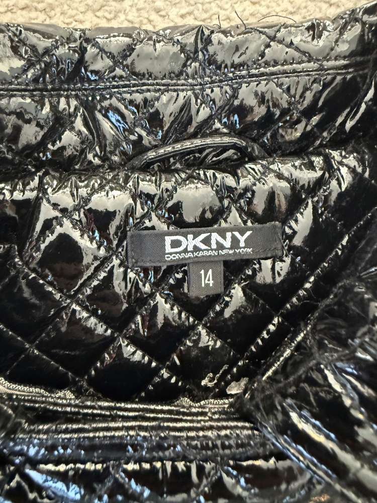DKNY bunda