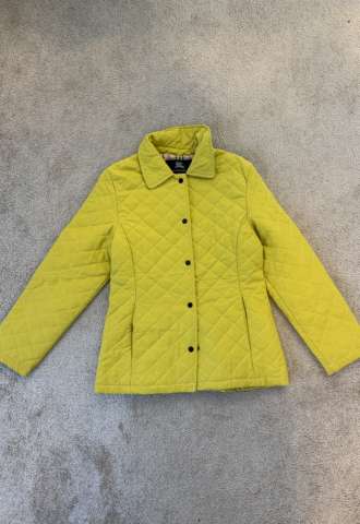 https://www.vipluxury.sk/Burberry bunda