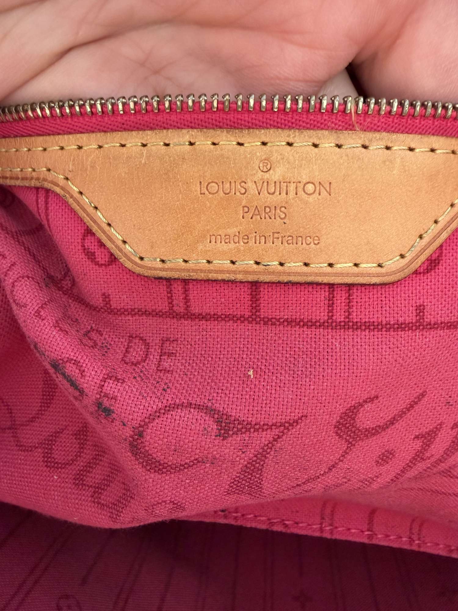 Louis Vuitton Neverfull PM