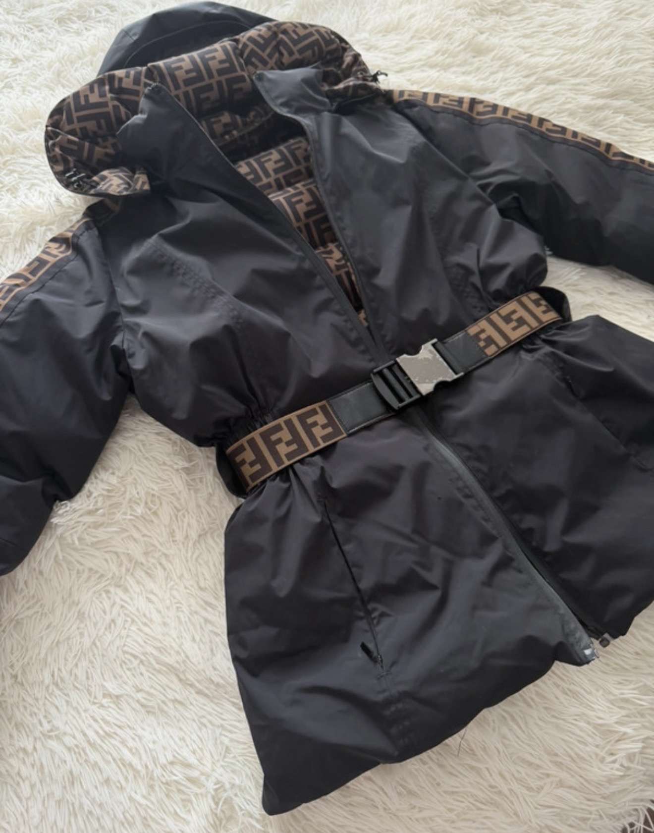 Fendi obojstranná Bunda