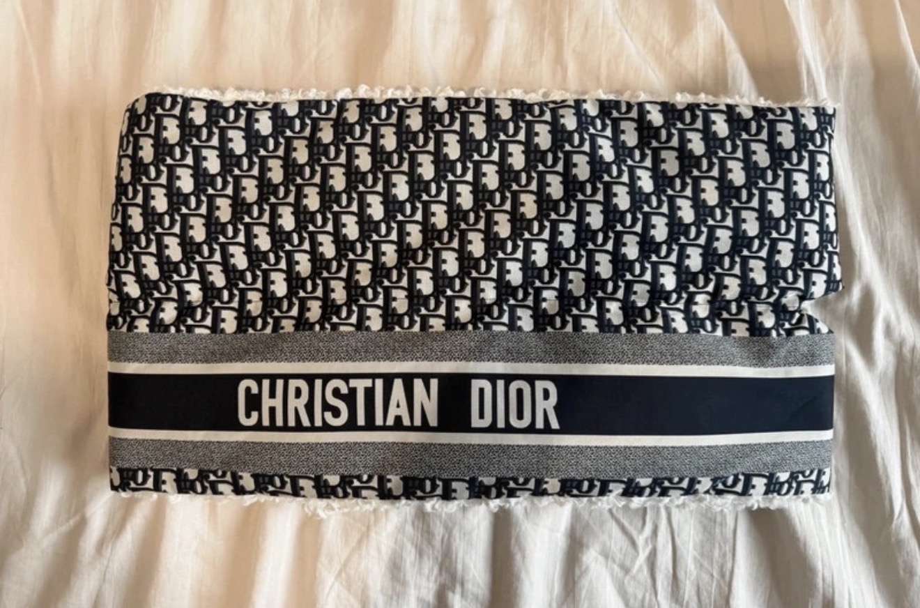 Dior štola alebo šál