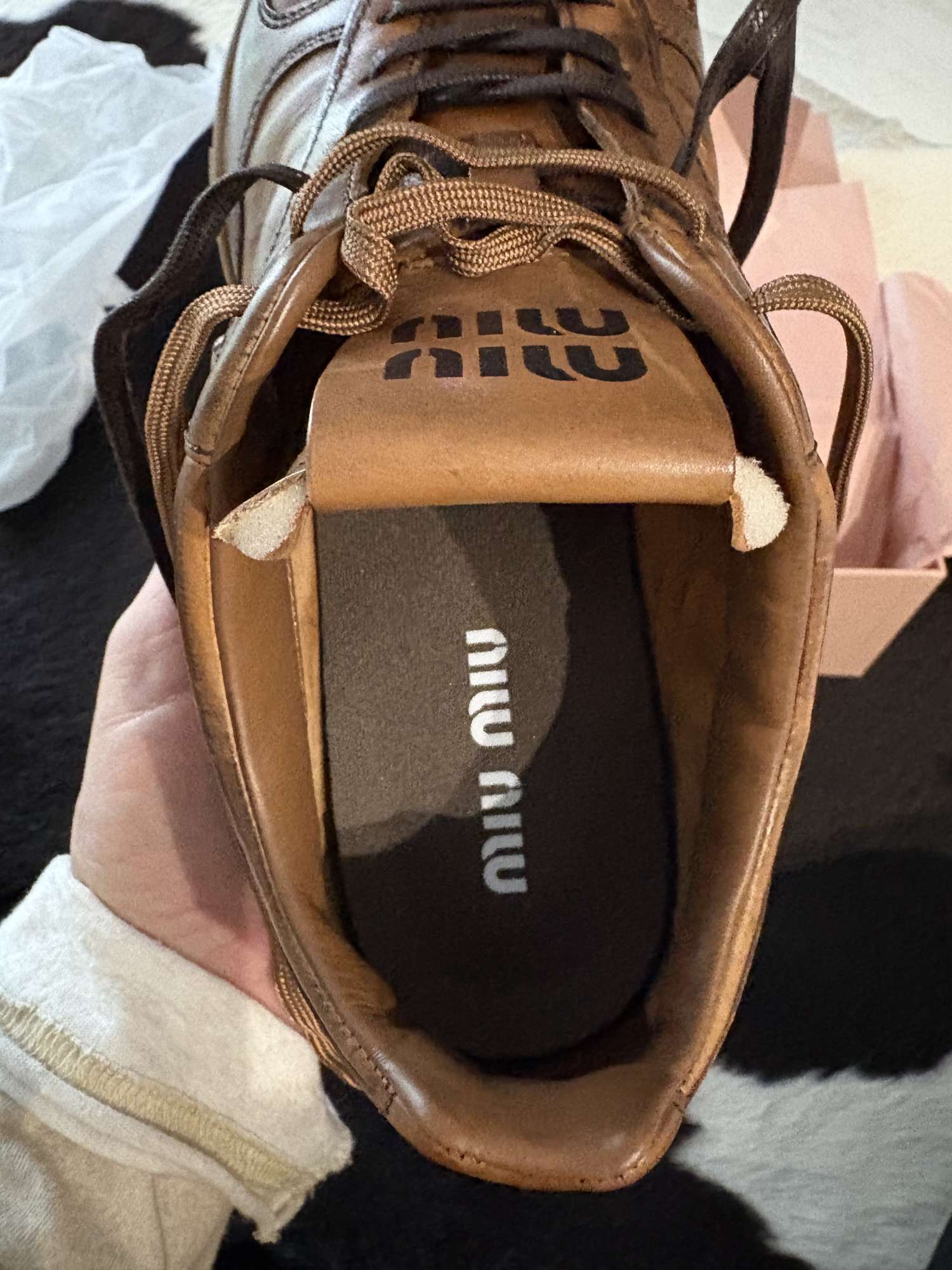Miu Miu Gymnasium tenisky, pc 1080€