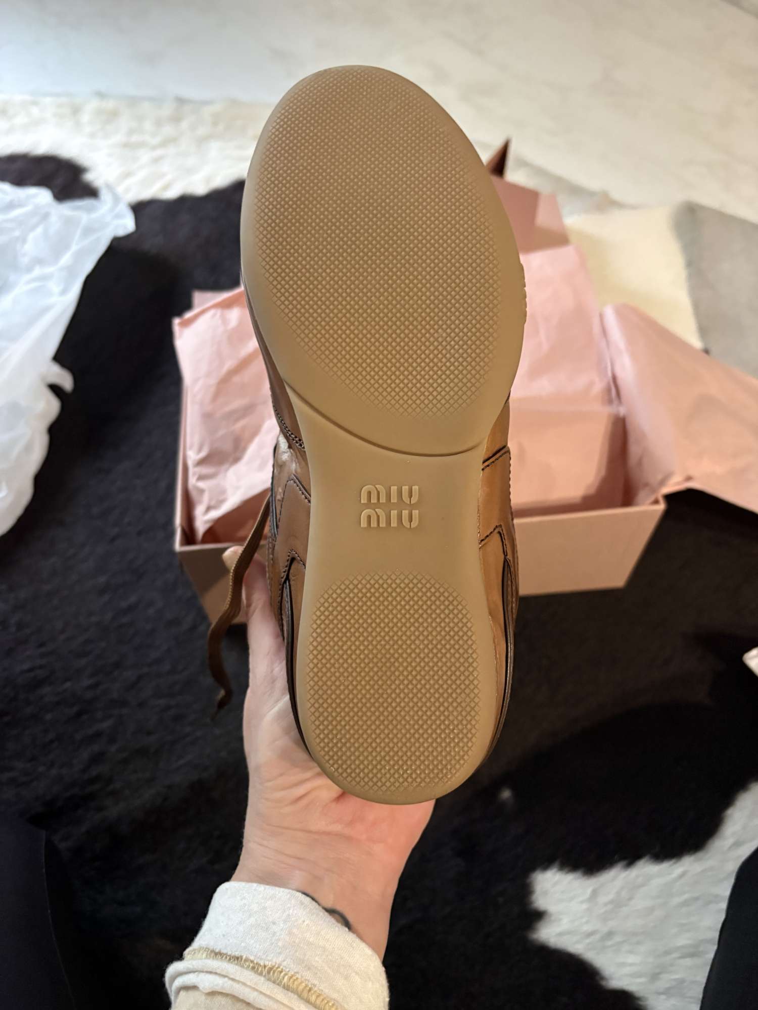 Miu Miu Gymnasium tenisky, pc 1080€