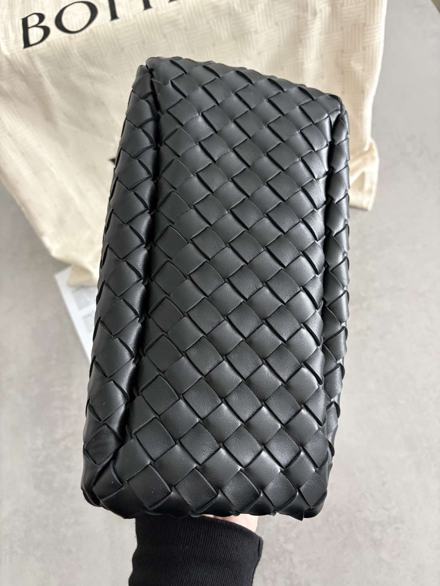 Bottega Veneta Campana small, nový model, pc 3500€