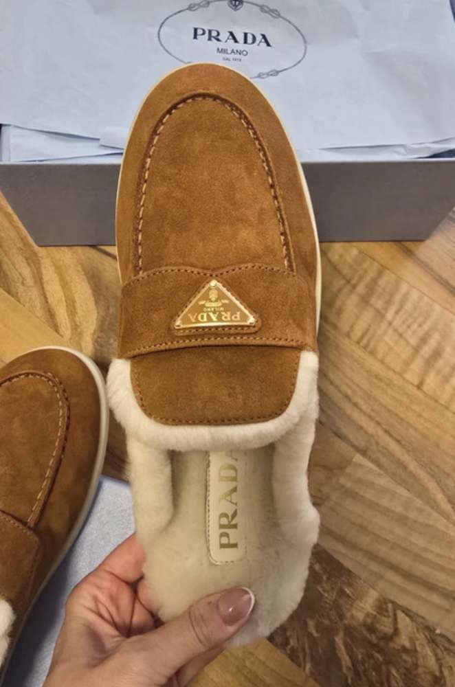 Prada šľapky