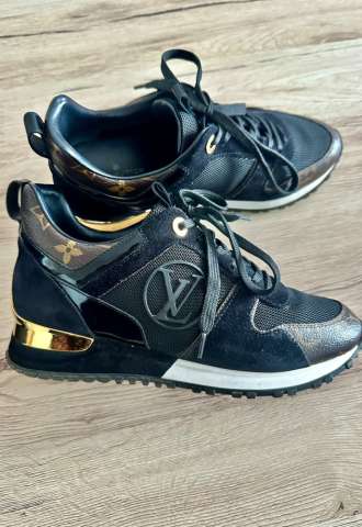 https://www.vipluxury.sk/Louis Vuitton sneakers