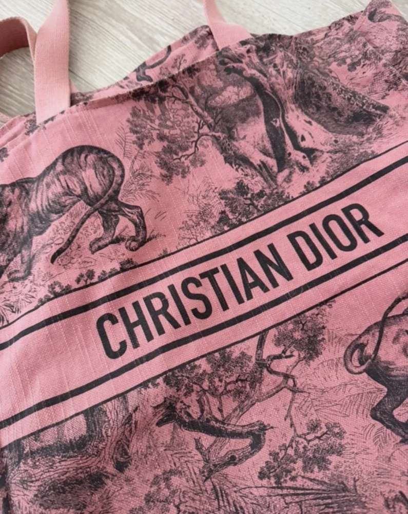 Dior plazova taška