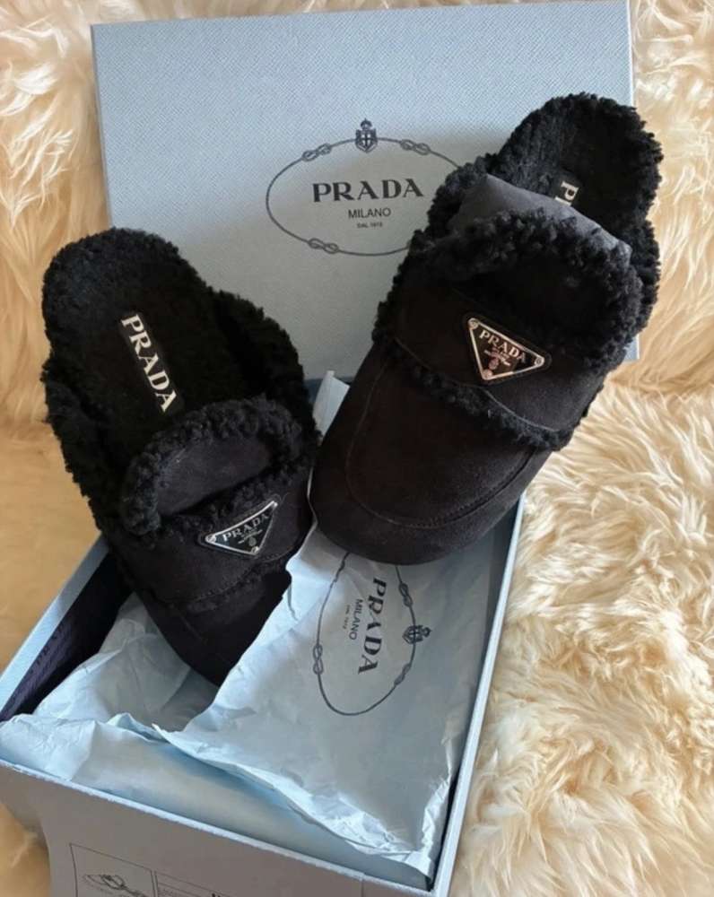 Prada šľapky