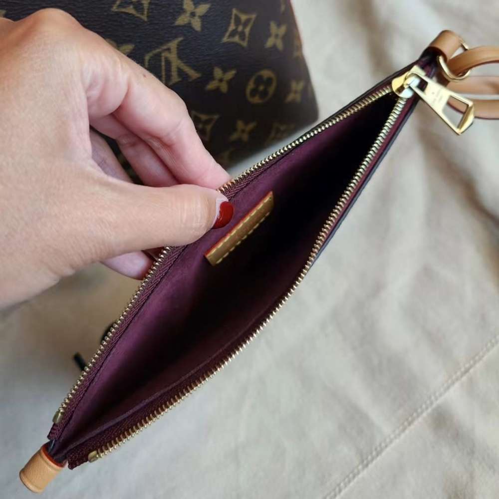 Pochette LV